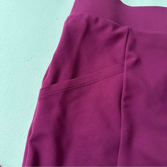 Betabrand Womens Skinny Leg Journey Pant Leggings Pockets Size S PETITE Burgundy - Picture 5 of 12